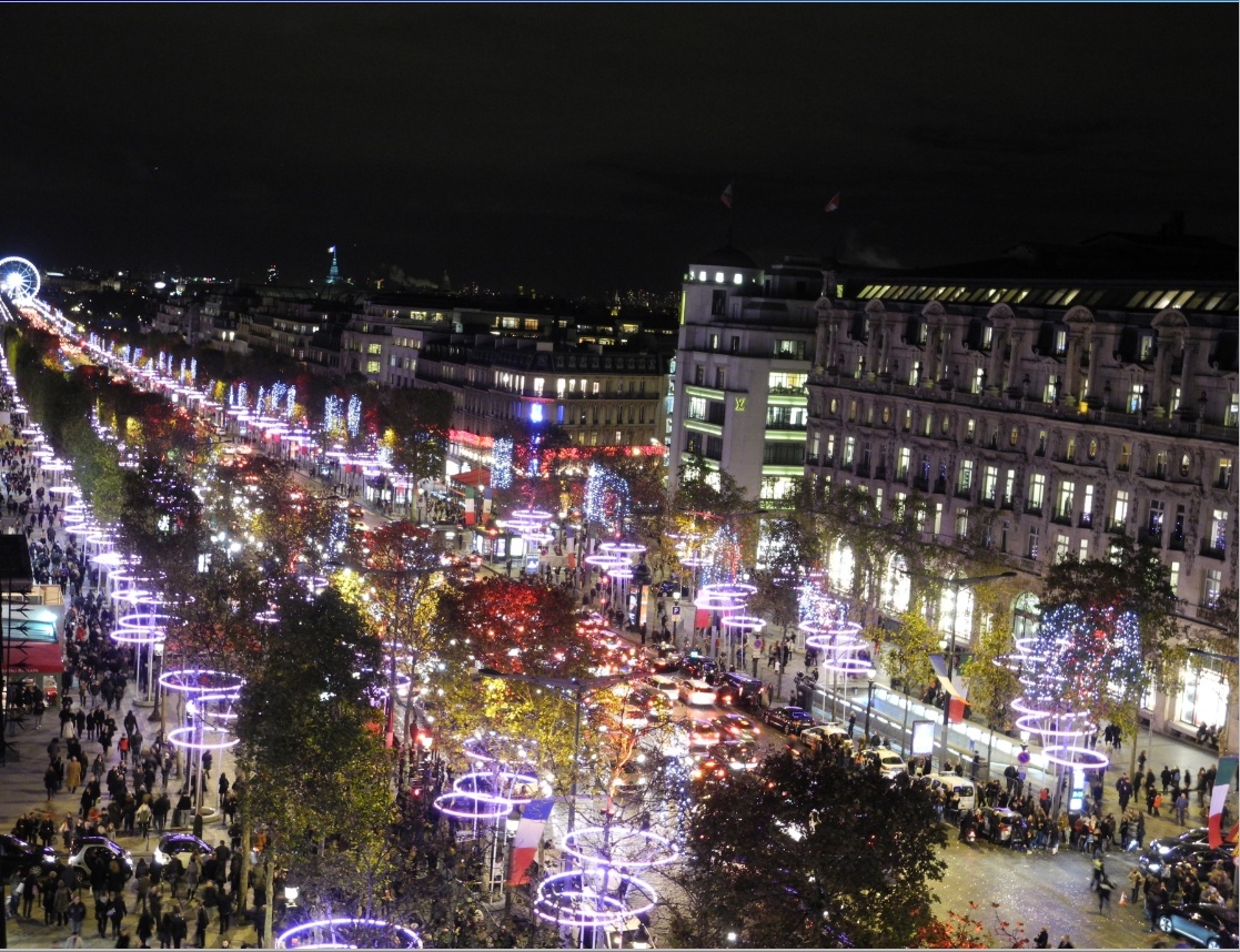L'espace formation profite des illuminations des Champs Elysées !